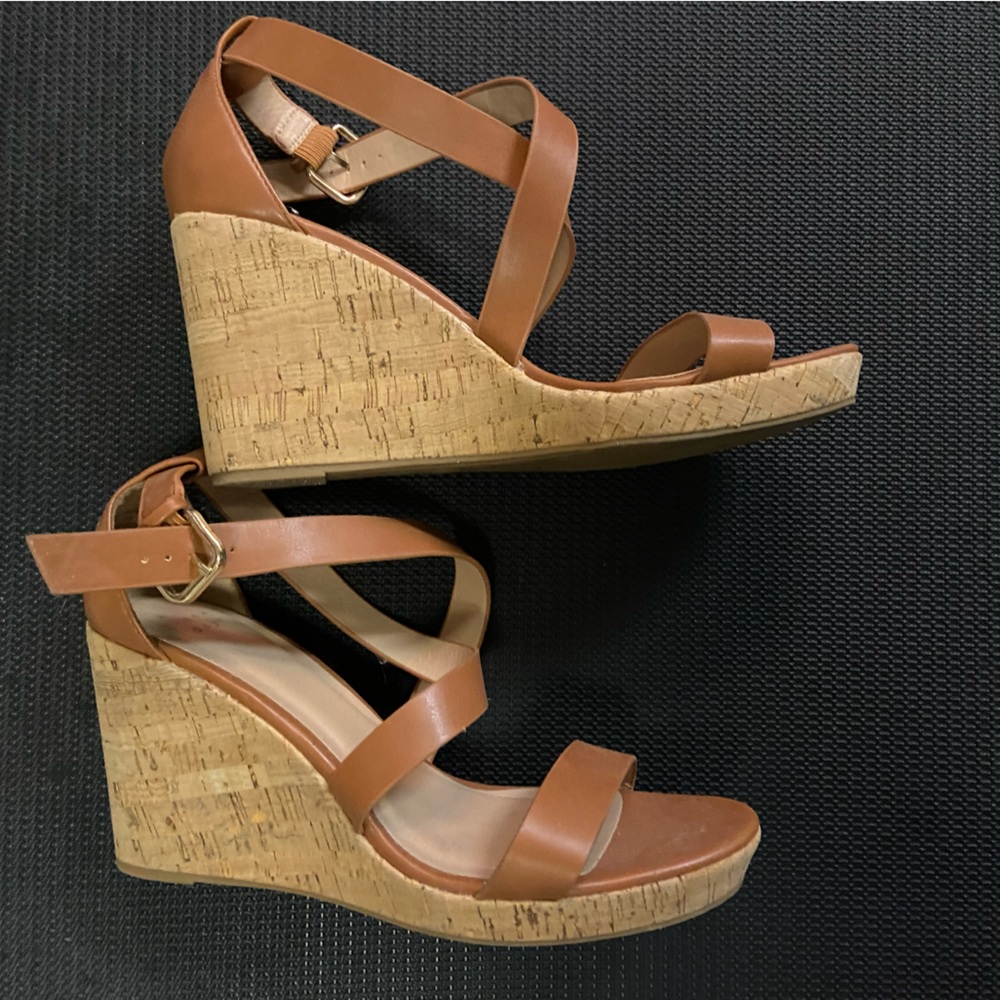 Brown wedges